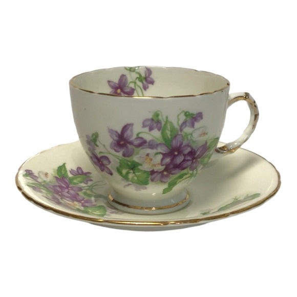 Vintage HM (Lion) SUTHERLAND Bone China Purple Lilac Floral Tea Cup & Saucer - Picture 3 of 14
